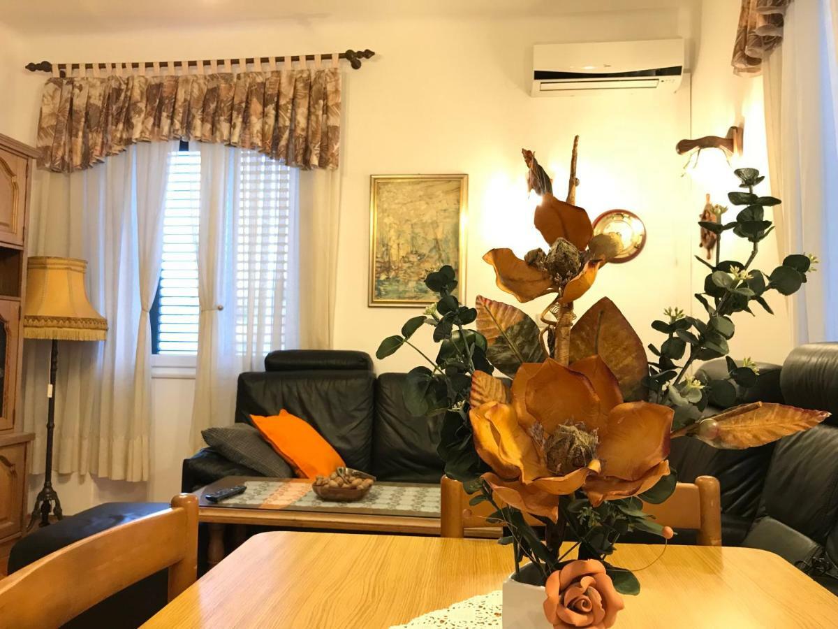 Apartment Kapo Спліт Екстер'єр фото