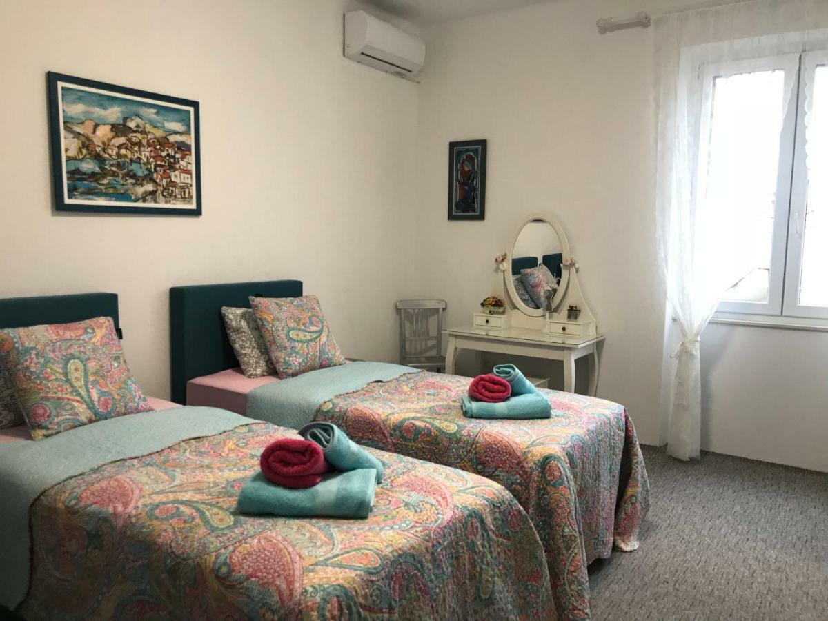 Apartment Kapo Спліт Екстер'єр фото