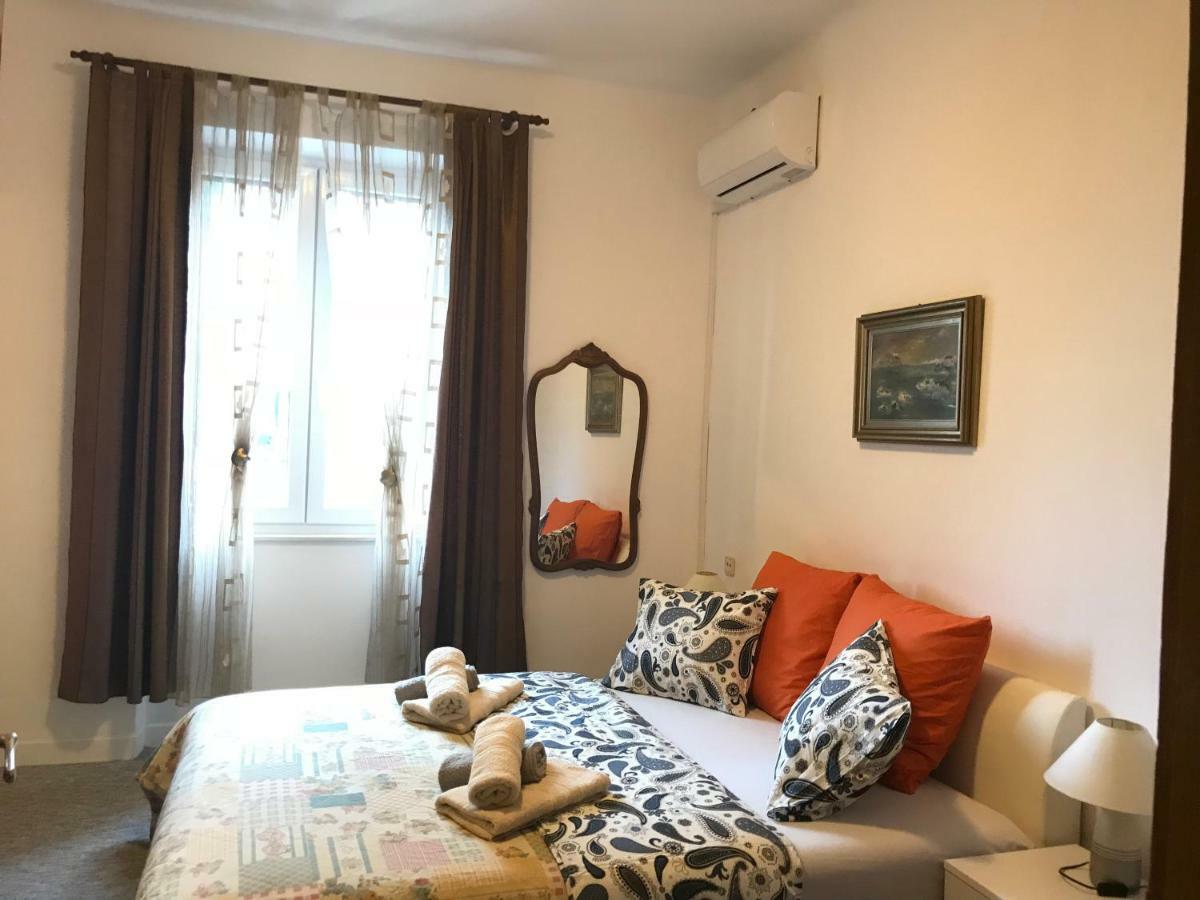 Apartment Kapo Спліт Екстер'єр фото