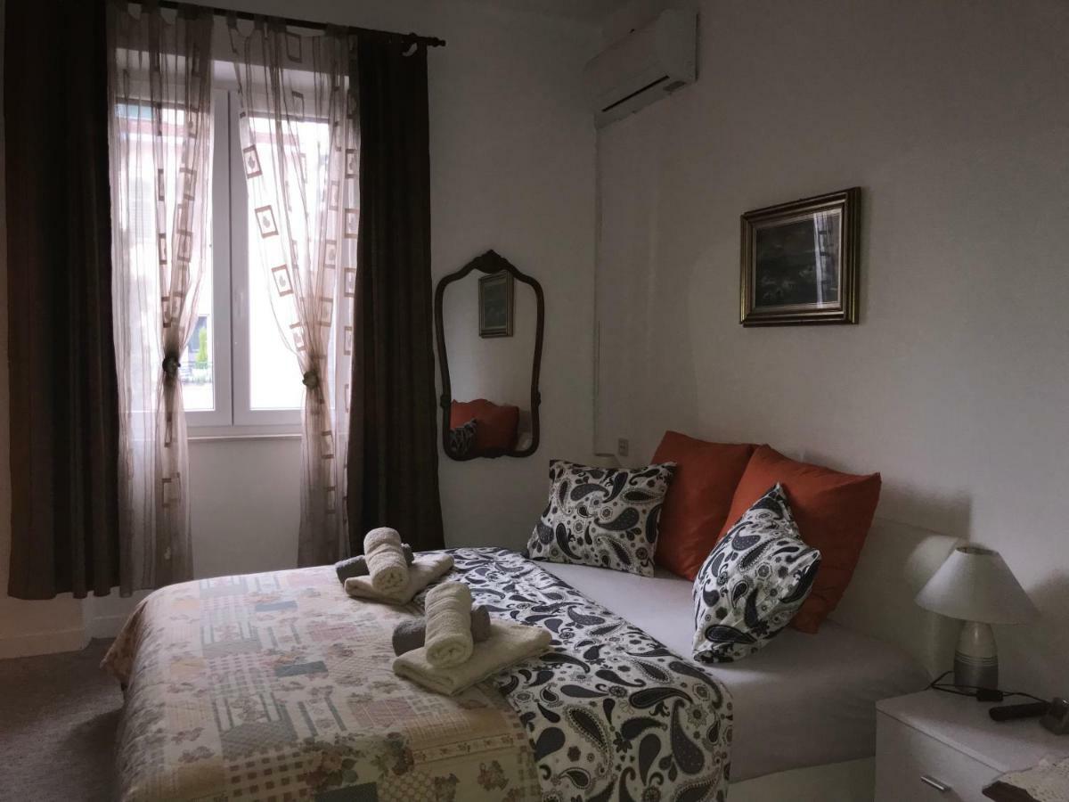 Apartment Kapo Спліт Екстер'єр фото